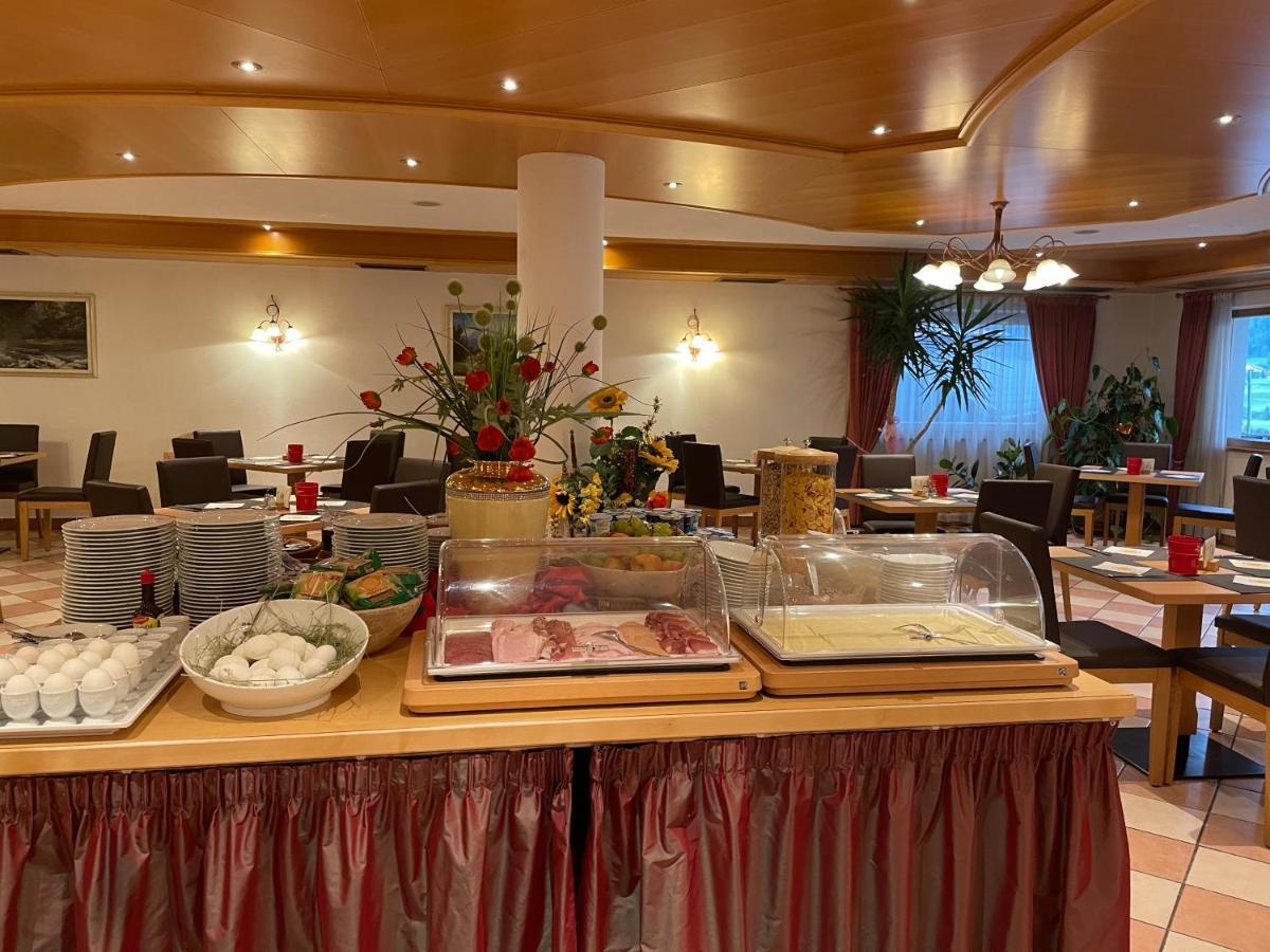 Hotel Larch Кампо-ди-Тренс Экстерьер фото