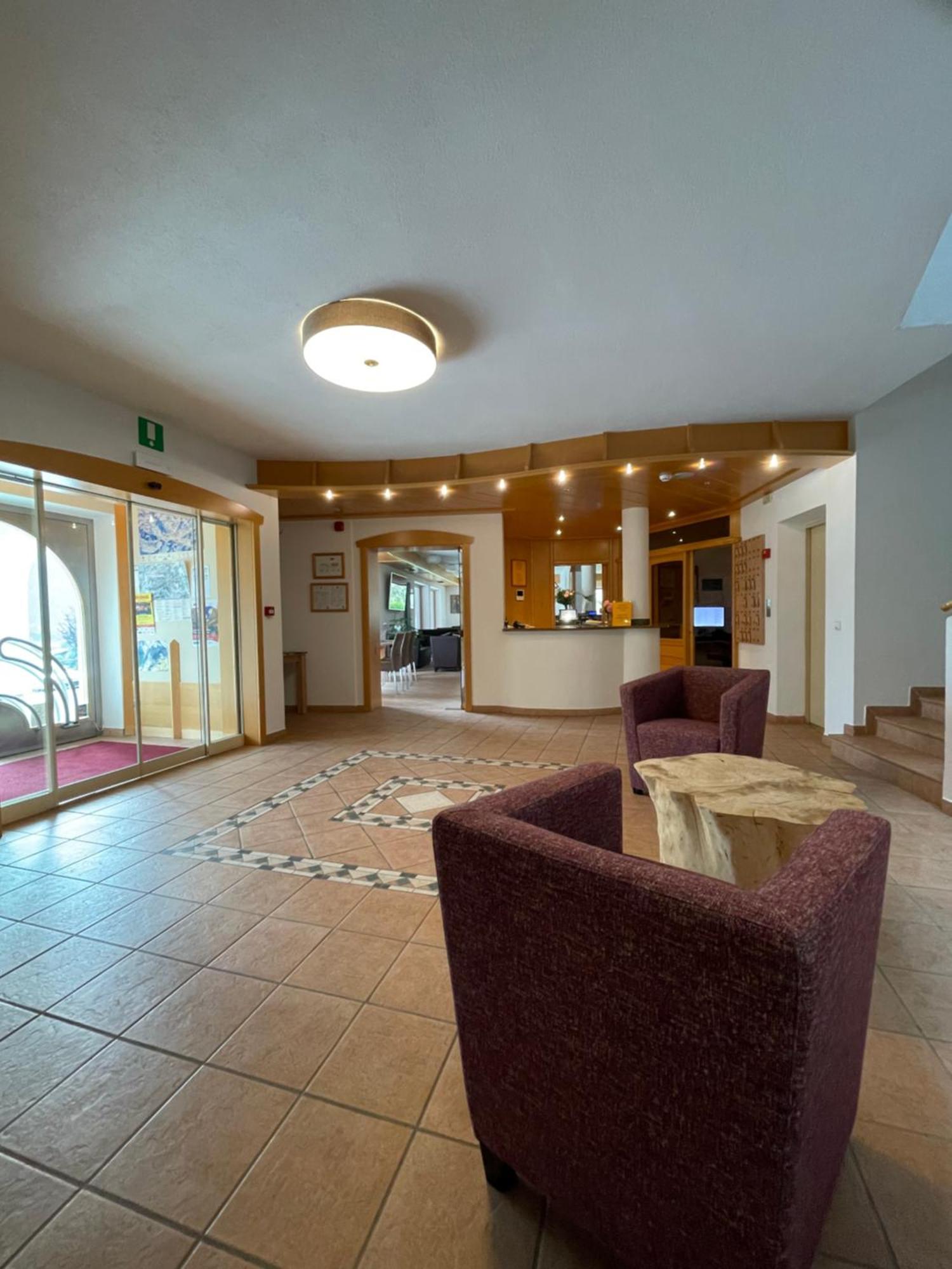 Hotel Larch Кампо-ди-Тренс Экстерьер фото