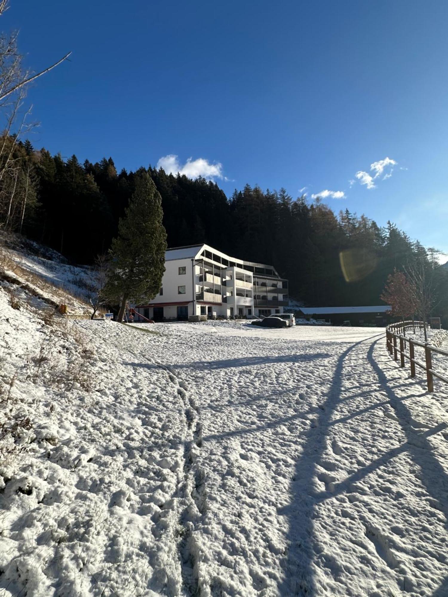 Hotel Larch Кампо-ди-Тренс Экстерьер фото