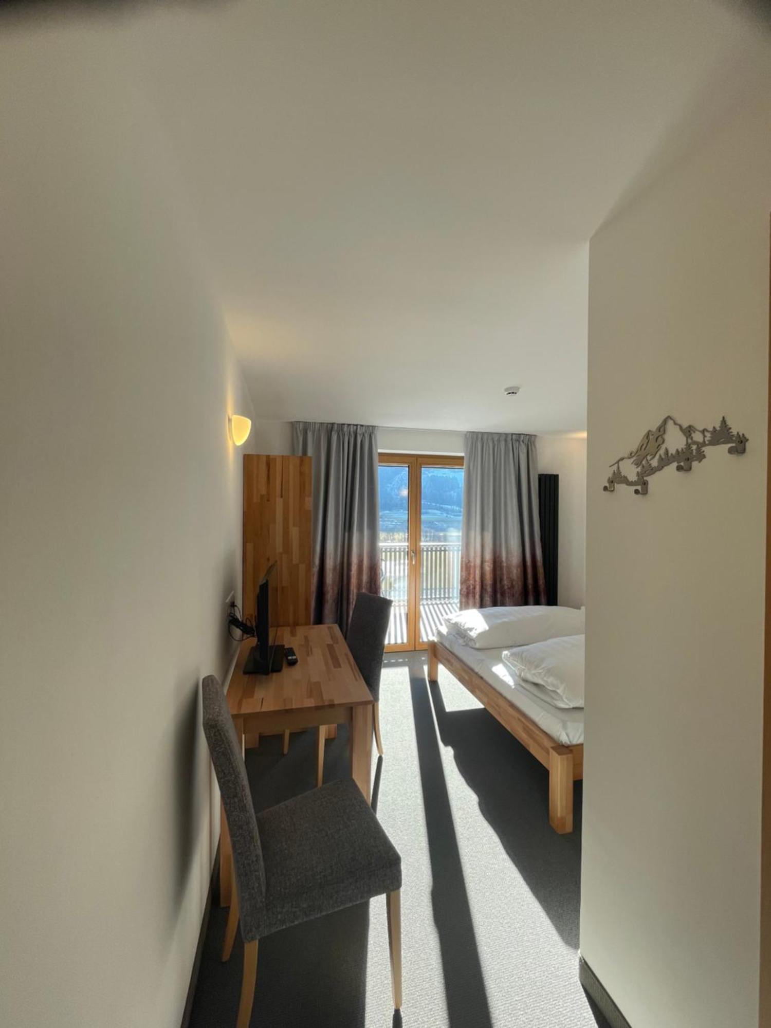 Hotel Larch Кампо-ди-Тренс Экстерьер фото
