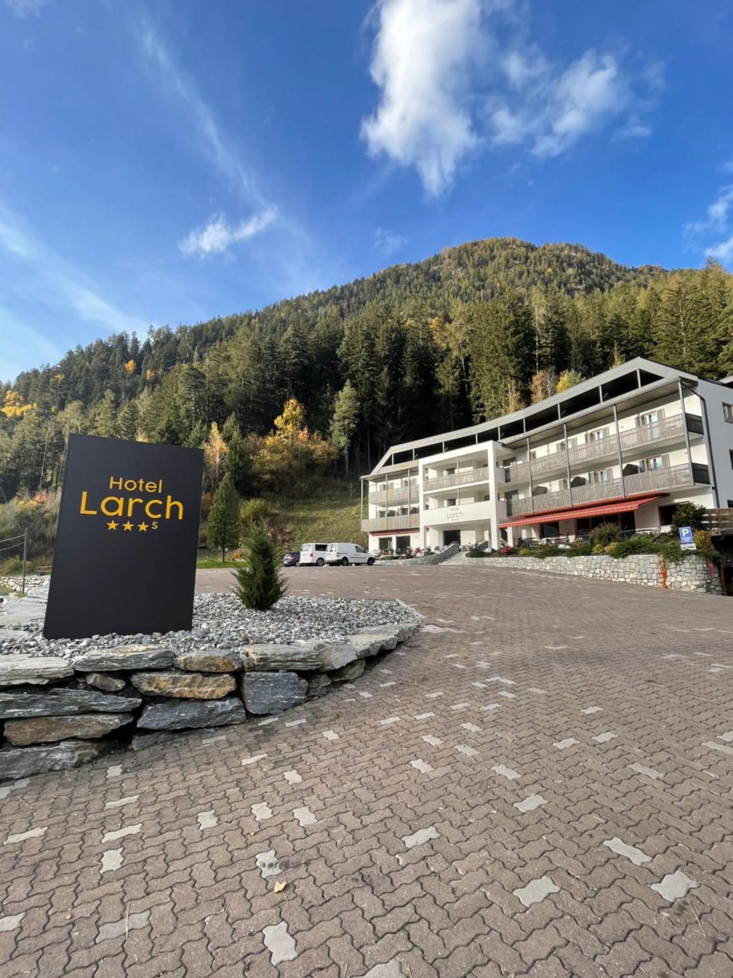 Hotel Larch Кампо-ди-Тренс Экстерьер фото